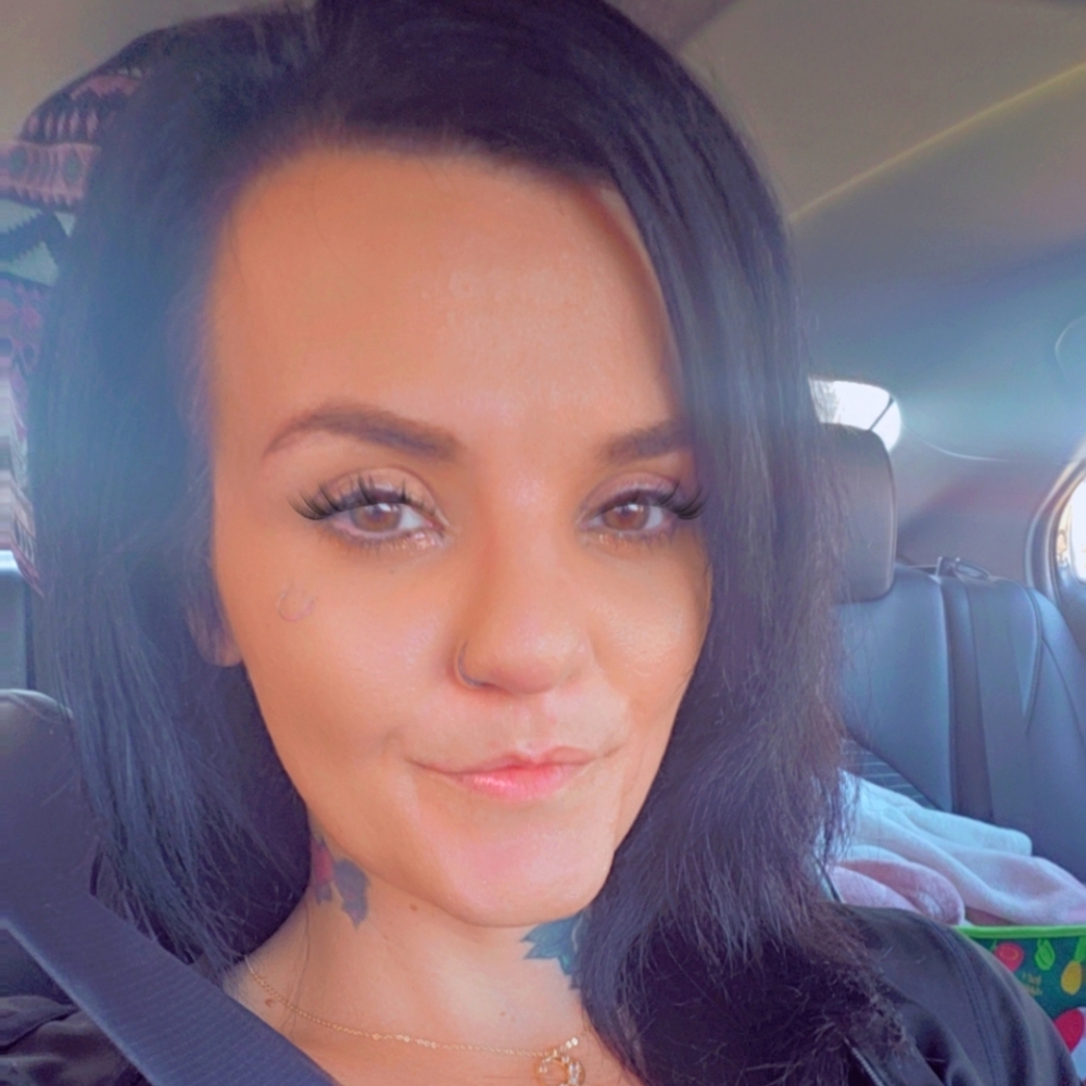 Meet your Posher, Kayla